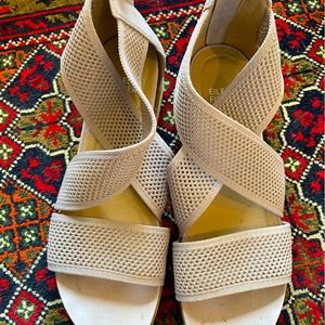 Beige Eileen Fisher flat sandals 9.5